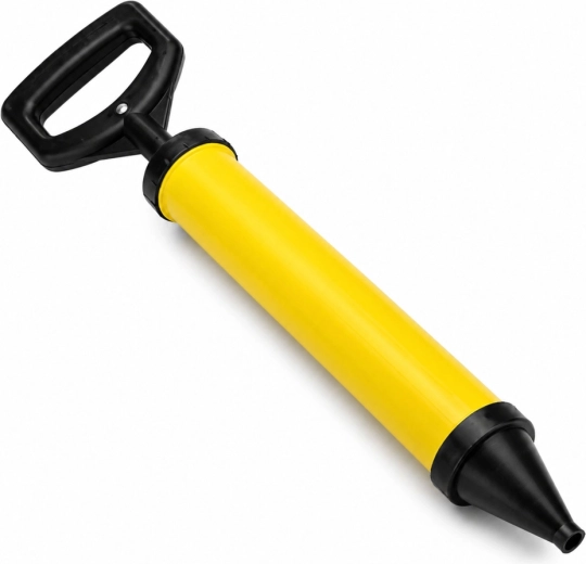 Ergonomická rukoväť a utesnený piest pre rovnomerné vytláčanie