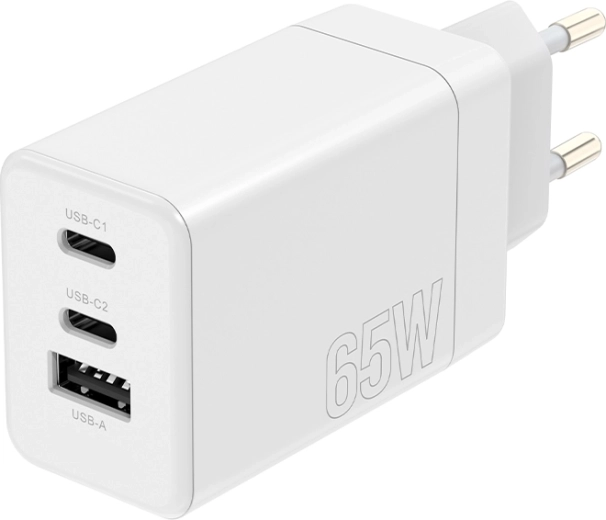 Tri porty na súčasné napájanie