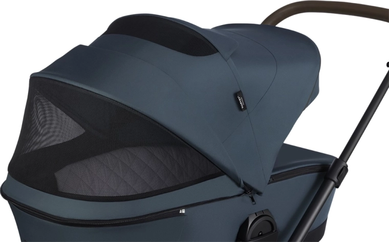 Extra veľká strieška s UPF 50 a ventiláciou