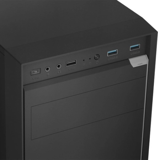 Moderný čelný panel s USB‑C a rýchlymi USB 3.0