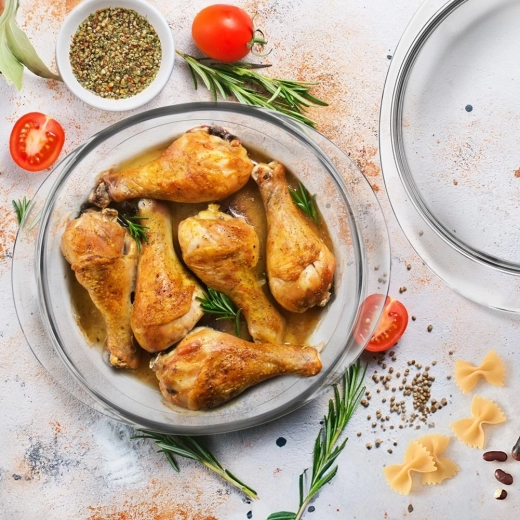 Pohodlné pečenie aj servírovanie