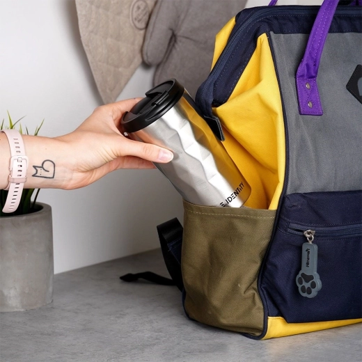 Ergonomický tvar, ktorý pasuje do držiakov v aute