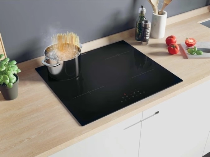 Inteligentné riadenie výkonu proti preťaženiu