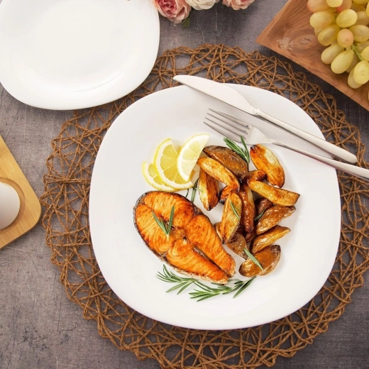 Ideálny na hlavné jedlo aj štýlové servírovanie