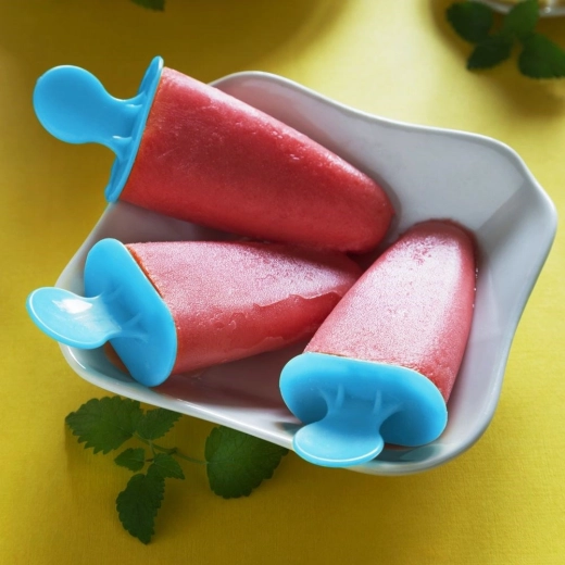 Ergonomické držadlo so zachytávačom kvapiek