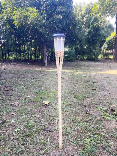 Prírodný bambusový dizajn