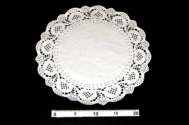 Papierová tortová čipka 32 cm, 8 ks