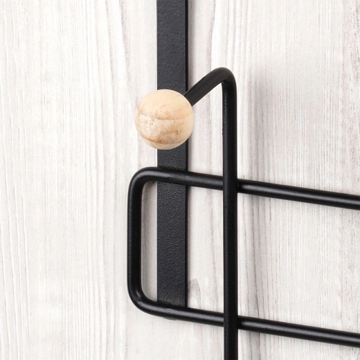 Odolný kov a šetrné drevo