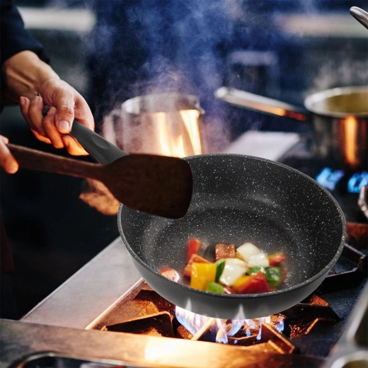 Rovnomerné zohrievanie a hlboký tvar