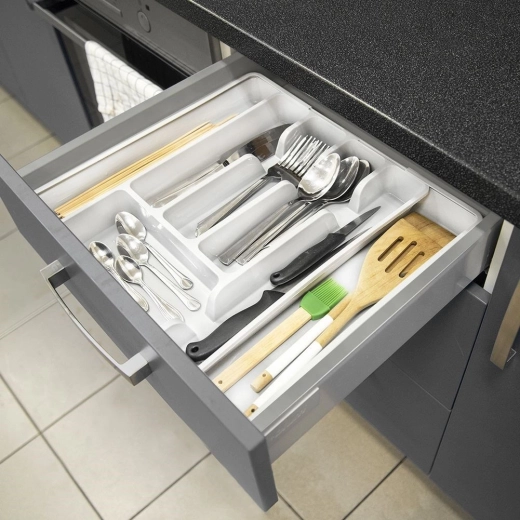 Prispôsobí sa šírke zásuvky