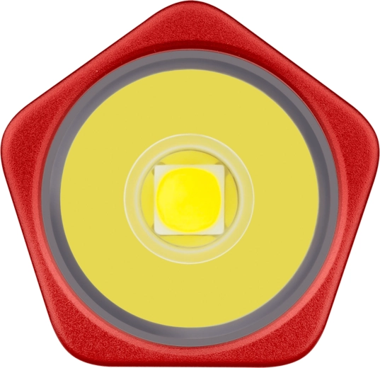 Silný svetelný výkon až 700 lm