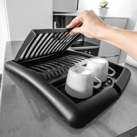 Skladací a priestorovo úsporný