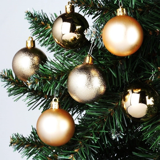 Tri elegantné povrchy v jednotnej zlatej