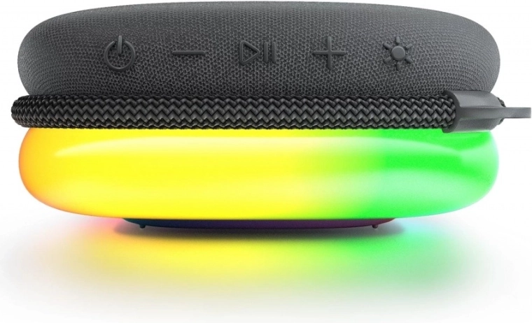 Silné basy z kompaktného tela