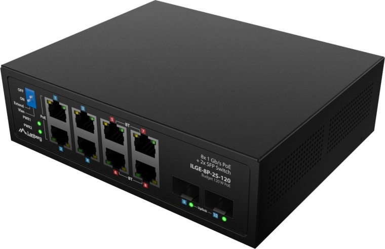 8× Gigabit PoE + 2× SFP uplink pre flexibilnú topológiu