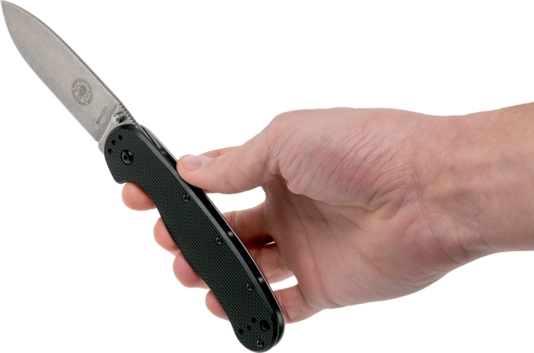 Ergonomická rukoväť a EDC výbava