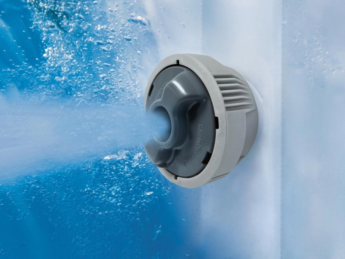 Masážny systém AirJet so 140 tryskami