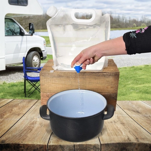 Integrovaný kohútik na presné a čisté nalievanie