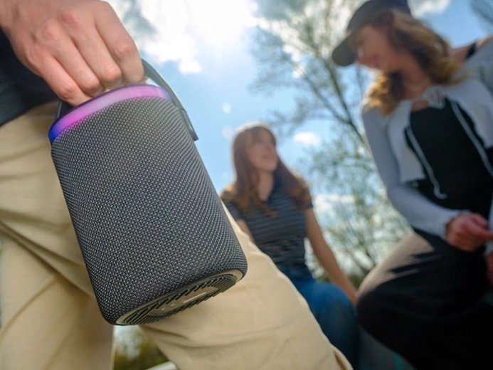 Odolnosť IPX5 a jednoduché prenášanie