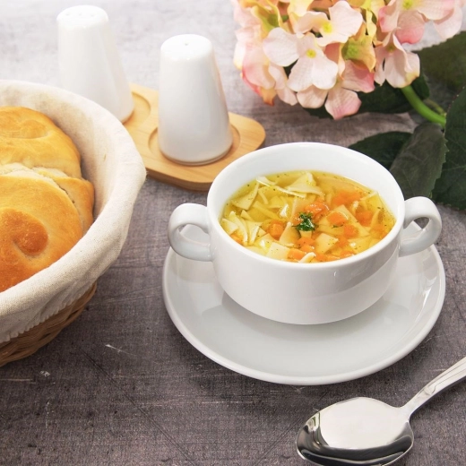 Elegantné servírovanie na stole