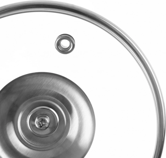 Nerezový okraj a úchyt pre dlhú životnosť