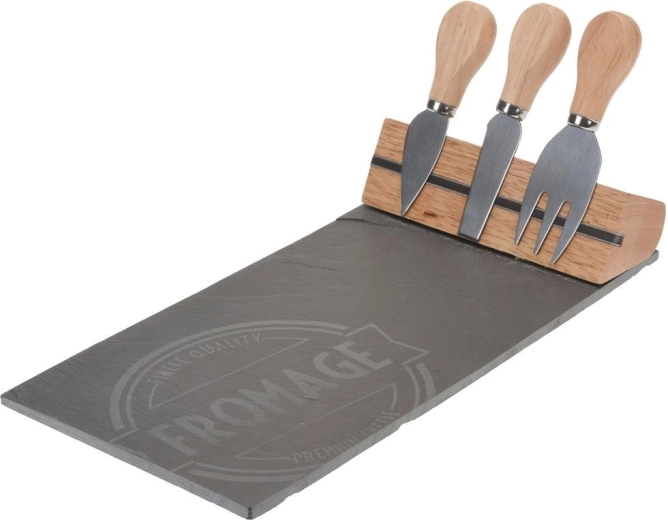 Tri nože z nerezu s drevenými rukoväťami