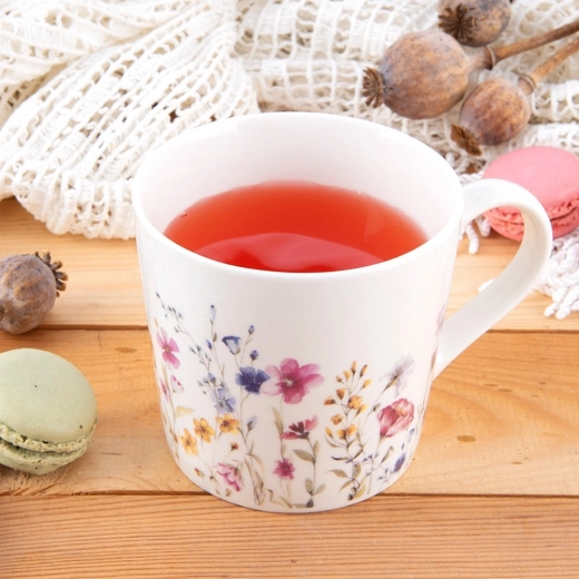 Jemný kvetinový dekor a pohodlné ucho