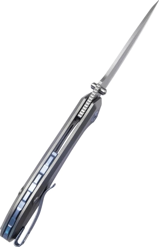 Titánová rukoväť a istý linerlock