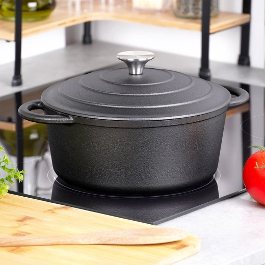 Všestranné použitie na všetkých typoch sporákov aj v rúre