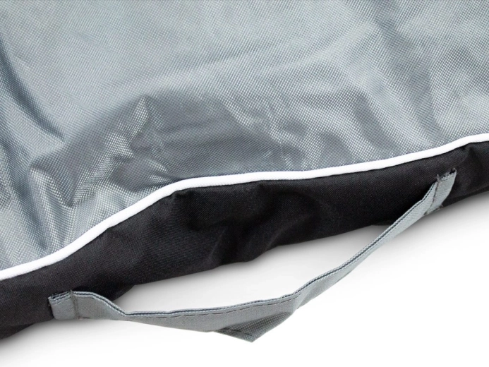 Protišmykové dno drží na mieste