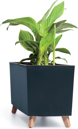 Elegantný do interiéru aj exteriéru