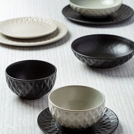 Ladí s ďalšími kusmi z kolekcie