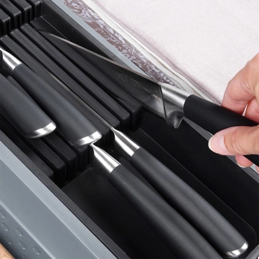 Bezpečné uloženie až 9 nožov