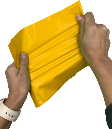 Pevný a pružný materiál proti pretrhnutiu