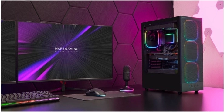 Čistý build s CableHatch a tvrdeným sklom