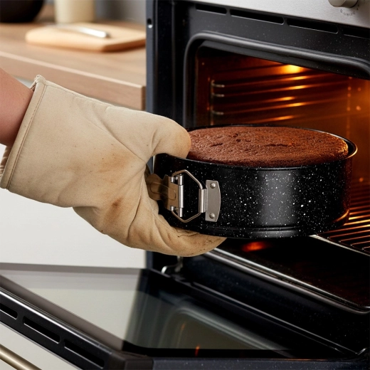 Spoľahlivé pečenie do 230 °C