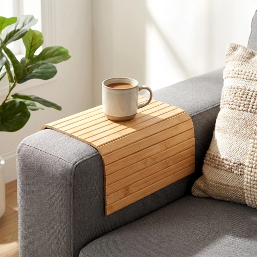 Stabilná plocha na opierku pohovky