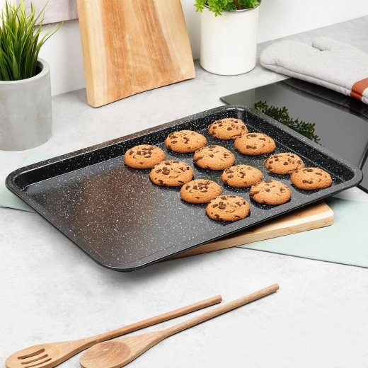 Rovnomerné prepečenie na celej ploche