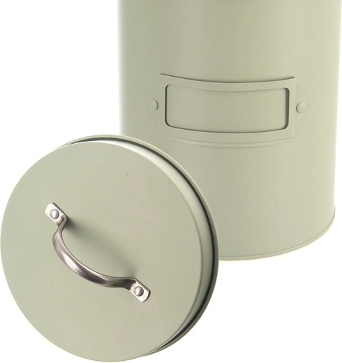 Veko s kovovým uchom pre ľahké otváranie