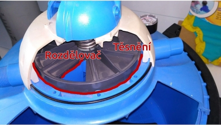 Rozdeľovač s tesnením pre veko filtrácie ProStar 4 a ProStar 6