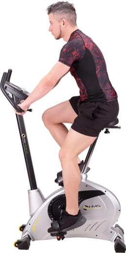 Prehľadný displej a 24 tréningových programov