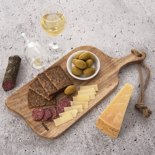 Elegantné servírovanie syrov a pochutín