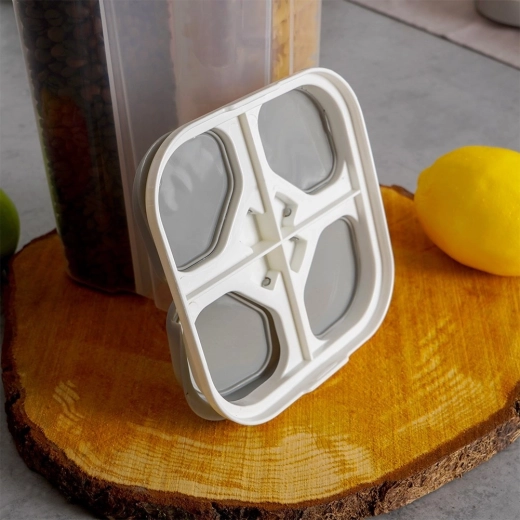 Tesniace veko chráni čerstvosť