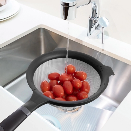 Ergonomická rukoväť a stabilná opora