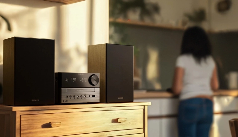 Silný stereo zvuk s 20 W RMS a bass‑reflexom