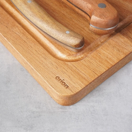 Akáciové drevo pre komfort a štýl