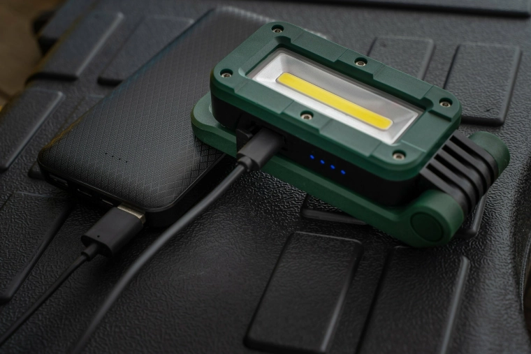 Dlhá výdrž a nabíjanie cez USB‑C