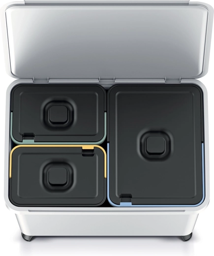 Tri vyberateľné nádoby s farebným označením