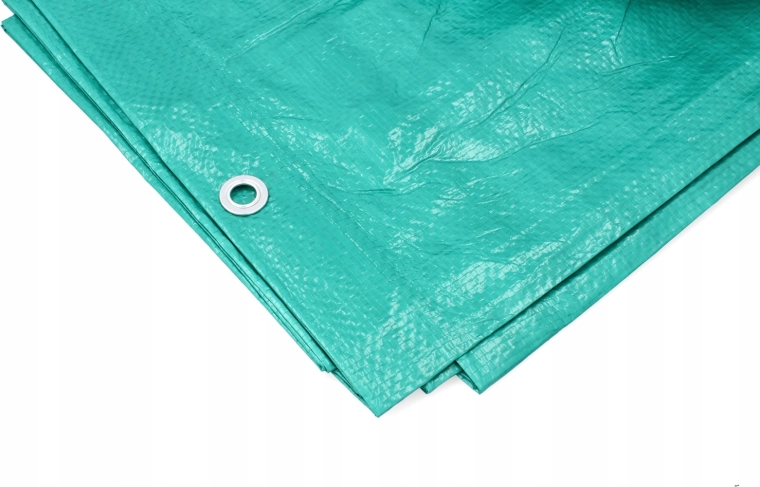 Jednoduché upevnenie vďaka kovovým očkám