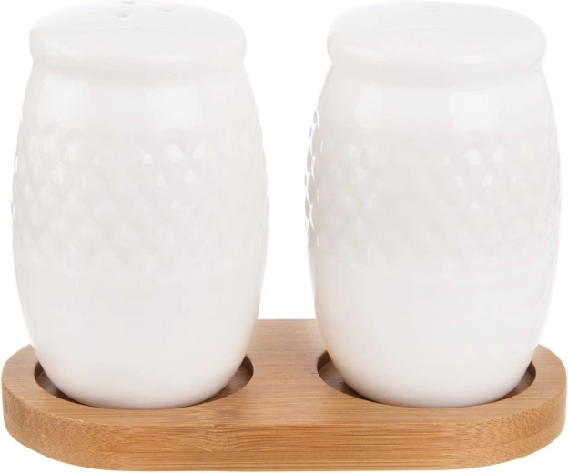 Bambusový stojan pre poriadok a stabilitu